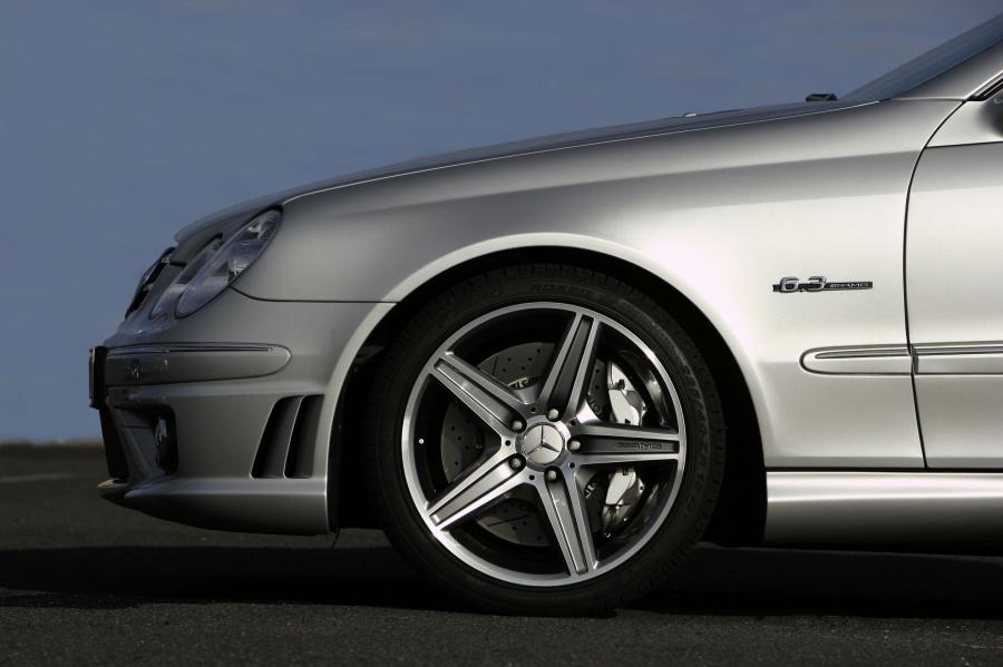  Mercedes-Benz CLK63 AMG Cabriolet 2007 года  (фото 10 из 16)